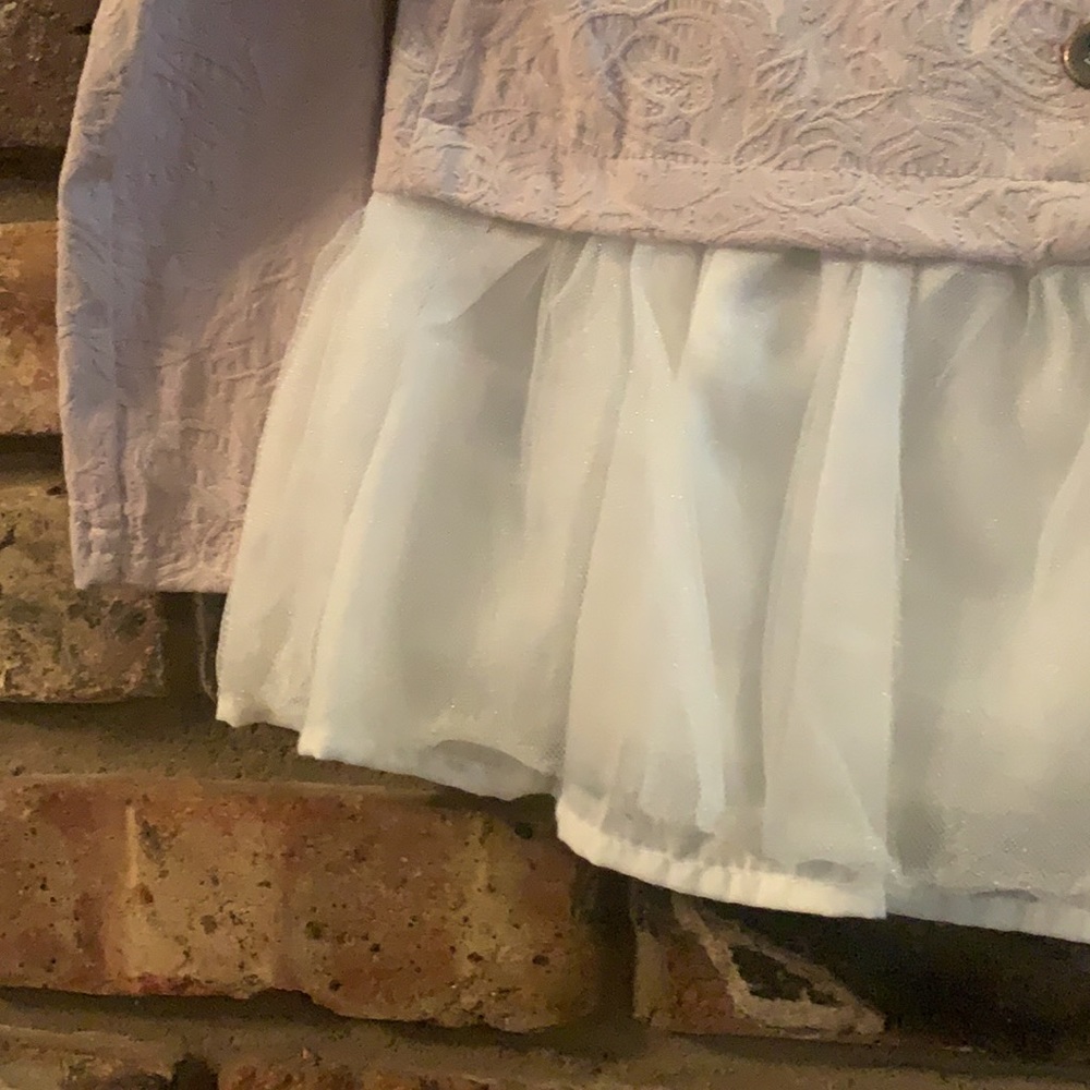 Boutique Blouse - Picture 5 of 5